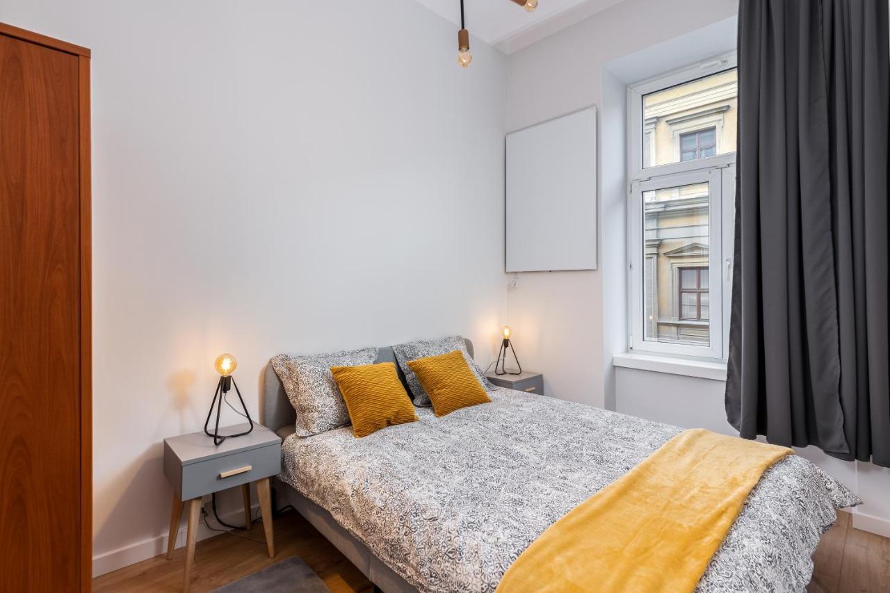 St. Florian Cozy Loft Leilighet Krasków Eksteriør bilde